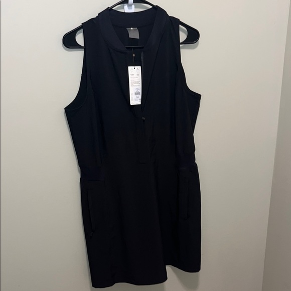 CALIA by Carrie Underwood Dresses & Skirts - CALIA by Carrie Underwood Black Sleeveless Midi Dress